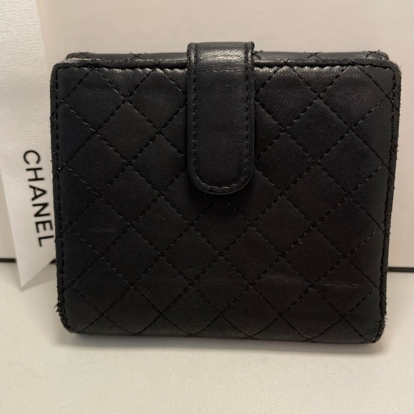 Chanel quilted two way wallet - Picture 6 of 10